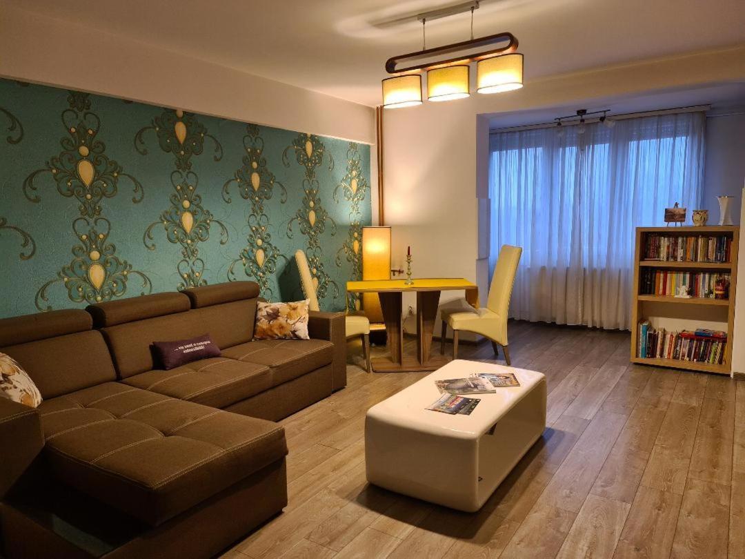 Central Cosy Apart Oradea Daire Dış mekan fotoğraf