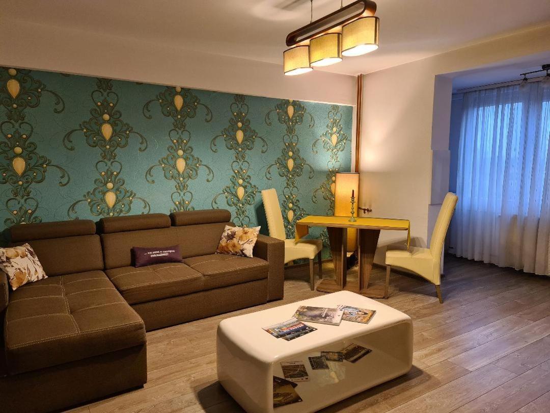 Central Cosy Apart Oradea Daire Dış mekan fotoğraf